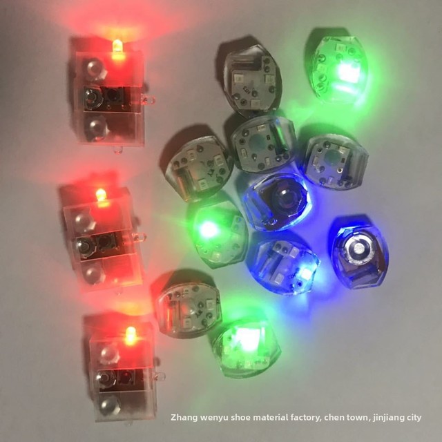 Small Colorful LED Flash Light Toy Plastic Sensor Light for Shoes Clothes Watches Ethnic Glowing Light Vibrating Shoe Light