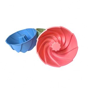 Lot de 6 moules en silicone réutilisables antiadhésifs sans BPA pour cupcakes et muffins, faciles à démouler, pour fêtes, maison, boulangerie et four - Product Image 2