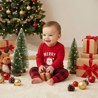 Ensemble de pyjamas de Noël assortis pour la famille, chemise à imprimé Père Noël rouge, pantalon à carreaux vert Buffalo, vêtements de nuit pour enfants et adultes