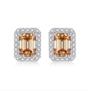 Pendientes de Bola de Moissanita Plateados con Engaste de Garra para Mujer, Joyería de Compromiso y Boda - Product Image 1