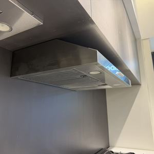 Hotte aspirante encastrable de 30 pouces, 1000 m³/h, en acier inoxydable, avec deux éclairages LED et filtre à déflecteurs - Product Image 3