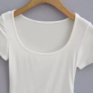 Camiseta Deportiva Blanca de Cuello Redondo para Mujer, Diseño Moderno 2026, Corta, de Alta Calidad, Básica, para Verano - Product Image 3
