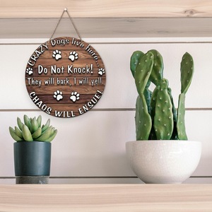 Panneau décoratif en bois pour la maison et le jardin, style ferme, avec inscription « Crazy Dog Lives Here », plaque de porte créative - Product Image 3