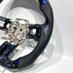 Volant en fibre de carbone forgée bleue pour <span class=keywords><strong>Mustang</strong></span>, unique avec LED pour <span class=keywords><strong>Ford</strong></span> <span class=keywords><strong>Mustang</strong></span> 2015 2018 2020 <span class=keywords><strong>2023</strong></span> avec cuir lisse - Product Image 2