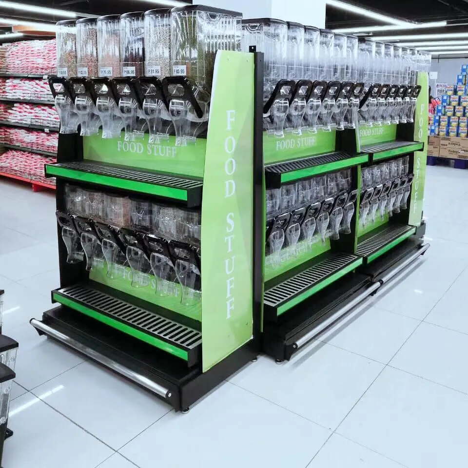Scaffale/scaffali/scaffali di esposizione della merce alla rinfusa del supermercato di Ecobox in altri rifornimenti del deposito e del supermercato