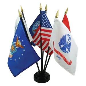 Drapeau de table personnalisé en Nylon Base en plastique Polyester Mini drapeaux de bureau National de pays