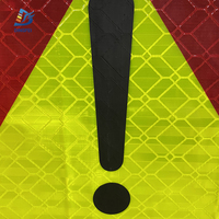 Triangle de trépied réfléchissant portable Panneau d'avertissement enroulable Version fluorescente du panneau routier norvégien du "point d'exclamation"