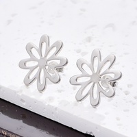 Anting-anting berbentuk bunga baja tahan karat berlapis emas Aksesori anting-anting bunga bundar berongga untuk membuat anting-anting