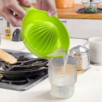 Presse-fruits manuel en plastique Orange Citron Agrumes Presse-fruits Presse-fruits Mini Blender Portable Jus Accessoires de cuisine
