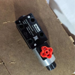Vanne de commande directionnelle Parker D1VW004KNJW 350 bars, électromagnétique, à quatre voies, pour hydraulique - Product Image 1