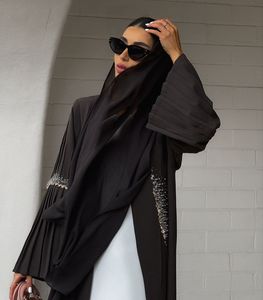 Elegante <span class=keywords><strong>Abaya</strong></span> Nera 2026 Moda Quotidiana <span class=keywords><strong>Abaya</strong></span> Modesta e Lussuosa con Ricami Artigianali e Perline Abbigliamento Musulmano Femminile <span class=keywords><strong>Abaya</strong></span> Araba - Product Image 3