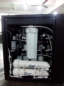 Máquina de <span class=keywords><strong>Agua</strong></span> Ultrapura de Laboratorio de 30L/H, Sistema de Purificación por Ósmosis Inversa, Bomba PLC, <span class=keywords><strong>Agua</strong></span> <span class=keywords><strong>Destilada</strong></span> Estéril de Alta Pureza, ISO9001 CE 220V - Product Image 6