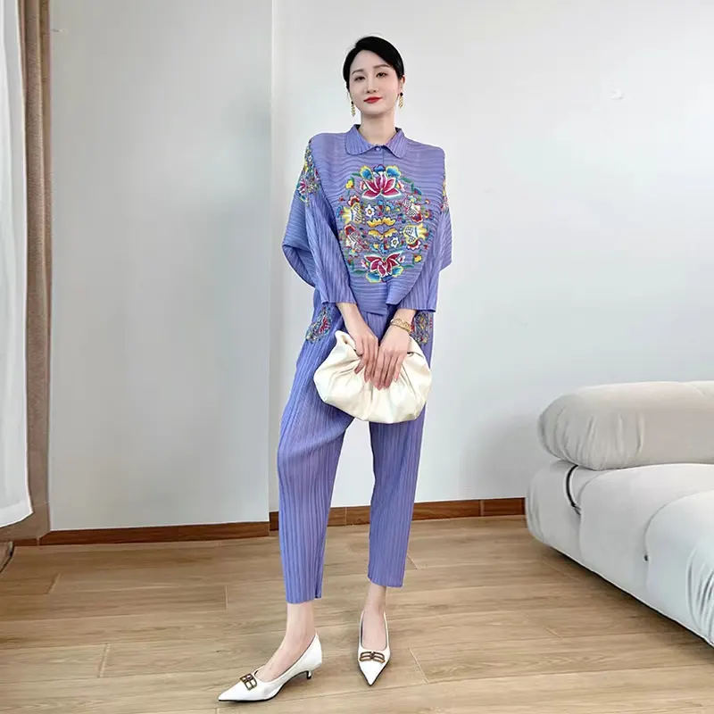 Neue Herbst Miyake Kleidung Casual Style Sets Mode National Style Floral Tops Shirt und Hosen Plus Size Damen Set