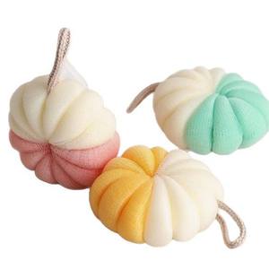 Bola de Baño en Forma de Calabaza, Bola de Baño Grande con Flores que no se Dispersan, Bola de Baño Suave con Flores, Toalla de Espuma para Hombres y Mujeres - Product Image 1