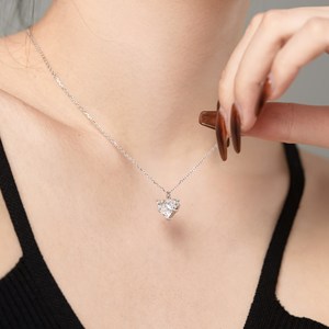 Colar Personalizado Dylam Charm Rosa S925 com Zircônia Cúbica Grande em Forma de Coração, Colar com Pingente Banhado a Ouro 18K para Mulheres - Product Image 4