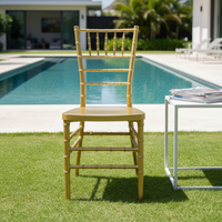 Chaise Chiavari de luxe avec dossier au design spécial, empilable, en plastique, pour événements extérieurs et restauration