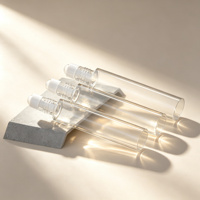 Flacon à bille en verre transparent avec logo personnalisé et bouchon en plastique 1ml 2ml 3ml 5ml pour marque de beauté OEM ODM Vente en gros et au détail