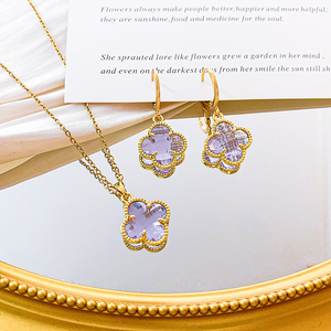 באיכות גבוהה שרשרת נירוסטה מצופה זהב באיכות גבוהה חדשה עגיל משובץ ארבעה תלתן תליון אופנה תכשיטים - Product Image 4