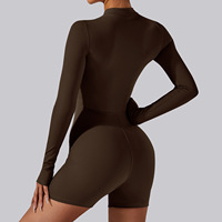 GZ6005-1 Romper Yoga Lengan Panjang Solid dengan Logo Kustom, Set Jumpsuit Legging Pendek Wanita dengan Ritsleting Depan Seksi, Pinggang Elastis Tinggi