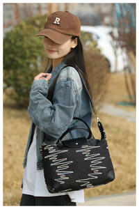 Bolso de Hombro para Yoga y Pilates RUIQUWIN para Mujer, Multifuncional, Deportivo, de Viaje, para Uso Diario, Casual, Transpirable y Resistente - Product Image 4