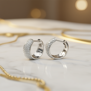 Orecchini a Cerchio in Oro Bianco con Diamanti, Taglio Brillante Rotondo, Gioielli di Lusso per Uso Quotidiano Femminile - Product Image 2