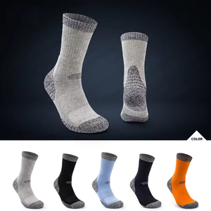 Chaussettes de randonnée en laine mérinos en gros, avec doublure en terry épaisse et chaude, couleurs tendance populaires pour unisexe - Product Image 6
