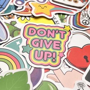 Muestra gratis coche pegatina dibujos animados pegatina impermeable adhesivo logotipo personalizado vinilo corte transparente PVC cosmético pegatina impermeable - Product Image 5