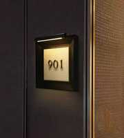 Plaque de porte personnalisée en bronze sculpté en 3D avec cadre métallique et incrustation en rotin tressé, pour hôtel, villa, signalétique murale, résistante aux intempéries IP65