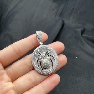 Precio de fábrica: Colgante de plata de ley S925 con moissanita VVS, diseño de araña, personalizado, estilo Hip Hop, con incrustaciones de circonitas, pasa la prueba del diamante, bajo MOQ - Product Image 2