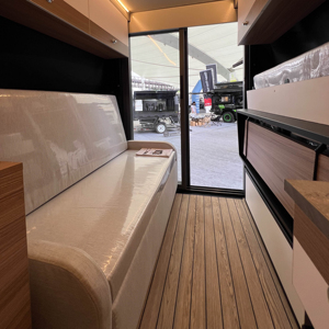 Kits Interiores Ligeros para Autocaravanas Qian, Conversiones de Autocaravanas Cómodas - Product Image 3