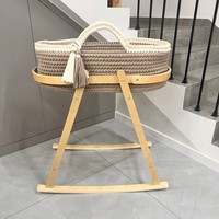 Panier de rangement pour bébé en crochet doux, panier Moïse en corde de coton tissé à la main pour la décoration de la chambre de bébé