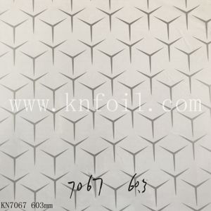 Plafonds en PVC modernes de <span class=keywords><strong>60</strong></span> mm pour la décoration intérieure des bâtiments, <span class=keywords><strong>faux</strong></span> plafonds imperméables avec un design perforé - Product Image 3