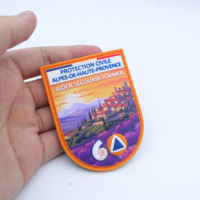 Patch en PVC souple décoratif pour vêtements, imprimé par transfert thermique, avec logo personnalisé, en caoutchouc 3D, à scratch, unique et amusant