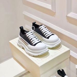 Zapatillas de Plataforma Clásicas de Moda para Exteriores, con Empeine de Lona Personalizado, Calzado Casual de Verano para Caminar, para Hombre y Mujer - Product Image 1