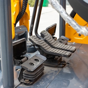 Mini pelle sur chenilles avec marteau hydraulique et tarière pour le creusement de poteaux de clôture et les travaux de bétonnage, couleur personnalisée, OEM ODM - Product Image 3
