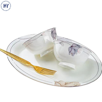 Services de Table de Luxe en Céramique Moderne, Vaisselle de Cuisine Haut de Gamme en Porcelaine Fine, Sets d'Assiettes Estampées