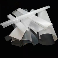 Abat-jour en PMMA PC extrudé personnalisé, diffuseur opale, profilés linéaires LED, couvercles de canaux en aluminium pour l'éclairage