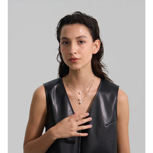 JINYOU 2779 Elegante Collar de Joyería de Tres Capas de Acero Inoxidable Chapado en Oro con Cadena de Perlas Simuladas para Regalo - Product Image 3