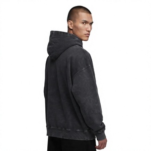 Sweat-shirt à capuche noir pour homme avec poche avant, style streetwear décontracté - Product Image 5