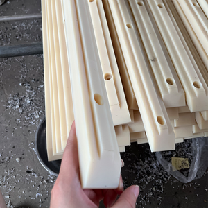 Rail de guidage en nylon <span class=keywords><strong>MC</strong></span> vierge sur mesure, sans bavures, pour ligne d'assemblage d'emballage et ligne de tri logistique - Product Image 6