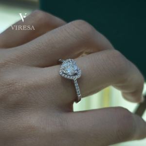 Cincin pertunangan perak murni 925 perhiasan halus cincin Halo bentuk hati berlian Moissanite potongan bulat 0,5 CT 1ct untuk wanita - Product Image 2