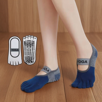 Chaussettes de sport personnalisées pour femmes, couleur unie, fendues, à la mode, avec cinq orteils, en silicone, antidérapantes, pour trampoline, yoga, pilates, entraînement, danse