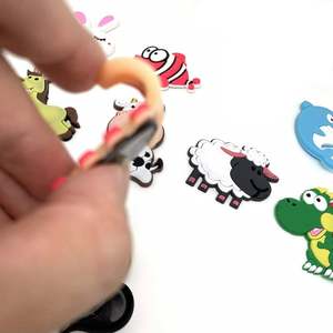 Aimant de réfrigérateur en PVC souple avec logo 3D personnalisé - Forme personnalisée, design moderne, taille moyenne, écologique et durable - Product Image 6