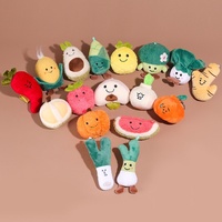 Porte-clés pendentif modèle créatif en peluche, motif légumes et fruits (oignon, gingembre, ail) avec expressions amusantes