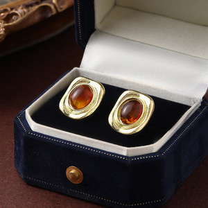 Boucles d'oreilles clous en alliage œil de tigre style rétro Hong Kong automne-hiver, cadeau de luxe haut de gamme - Product Image 2