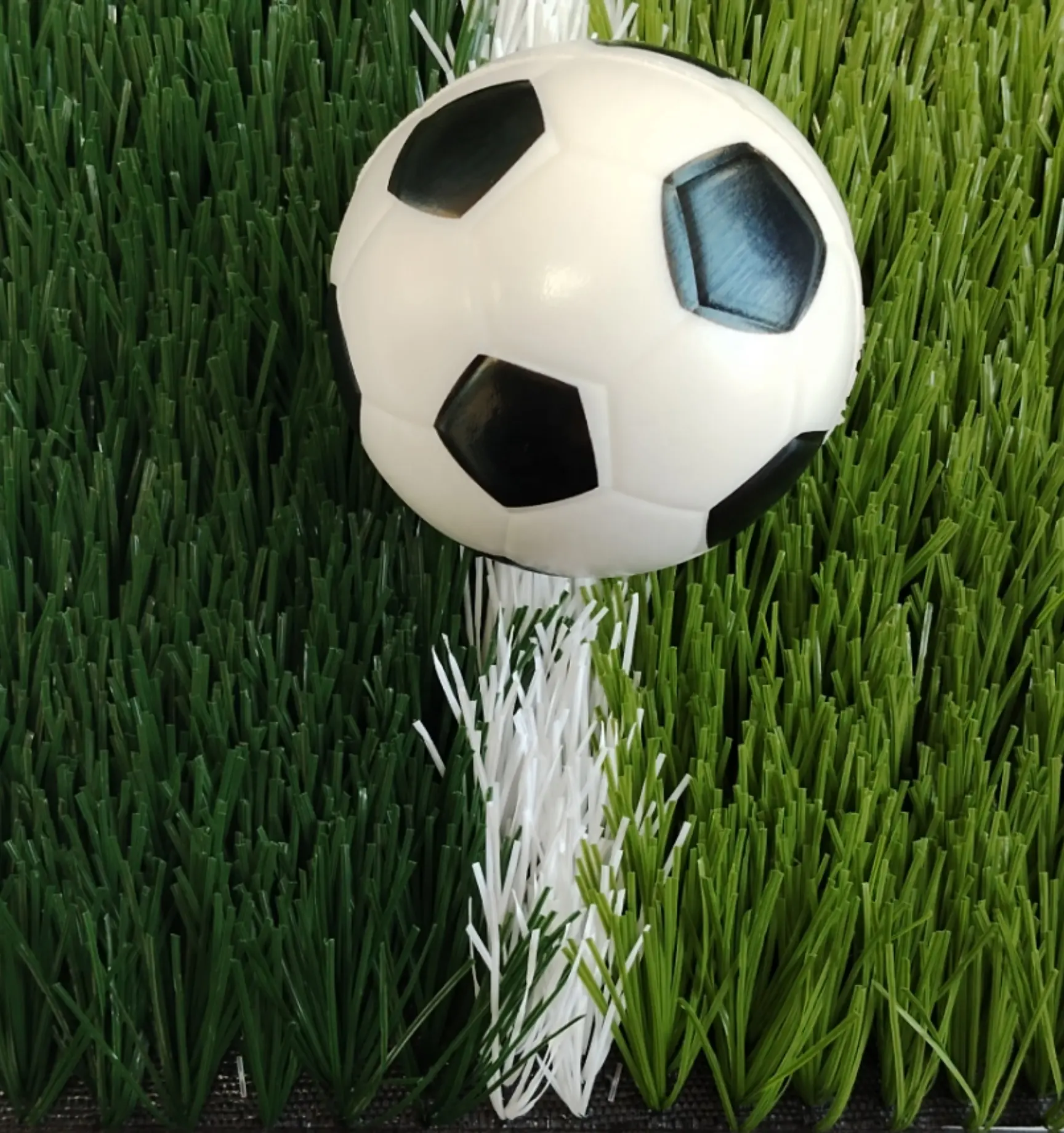 Fornecedores expandem globalmente grama sintética para futebol para campos de futebol