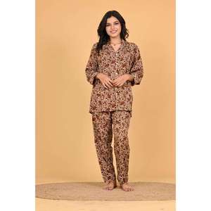 Conjunto de Pijama Estampado para Mujer, Ropa de Dormir Suave, Cómoda y Ligera, Ropa Casual para Estar en Casa, Conjunto de Dos Piezas - Product Image 1