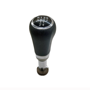 Bon prix usine en stock poignée de levier de vitesse manuelle avec <span class=keywords><strong>botte</strong></span> pour Chevrolet Trax tracker - Product Image 3