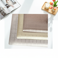 Ensemble de 4 sets de table rectangulaires classiques en PVC tressé tricolore, imperméables, antidérapants, écologiques, résistants à la chaleur, pour la décoration de la salle à manger à la maison