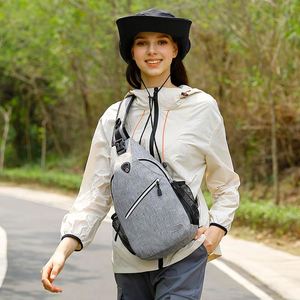Bolso Bandolera Pequeño de Moda Retro, de PU y Nailon, Unisex, Mini, OEM, con Correa de Hombro Desmontable y Ranura para Tarjetas, de Fábrica con Certificación BSCI - Product Image 6